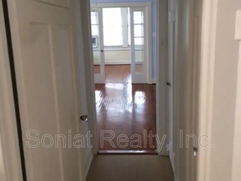 5324 Prytania St — Photo 5