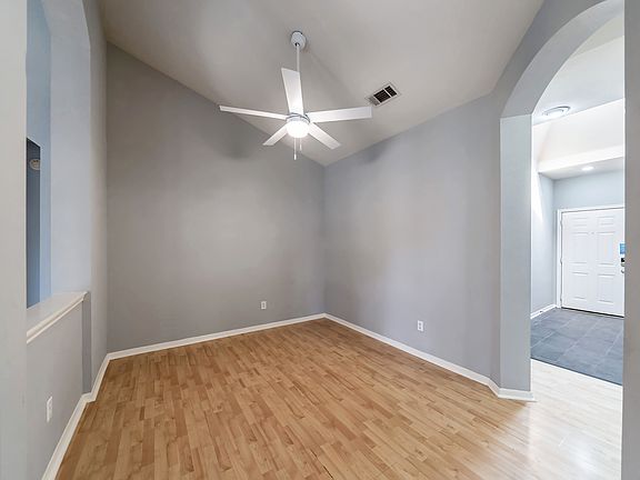 4th image of 4526 Reams Ln