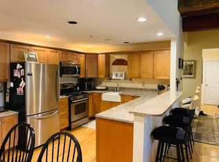 12 Brookside Rd UNIT 3, Westford, MA 01886