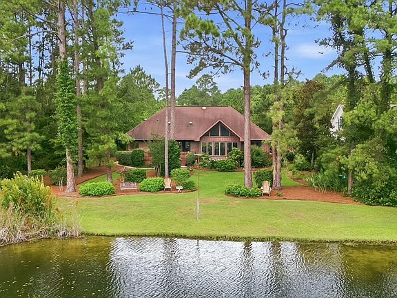 3rd image of 908 Sawgrass Court