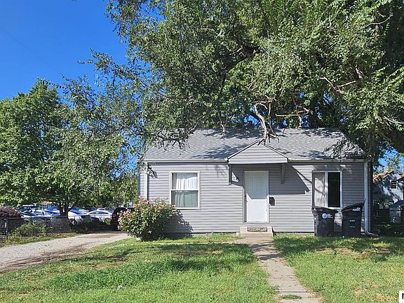 2nd image of 2710 Ellison Ave