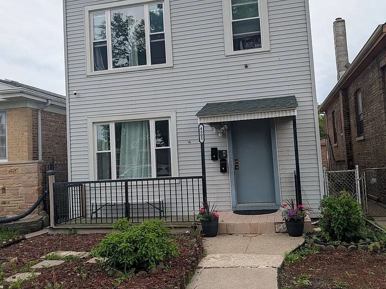 4805 W Strong St #1 — Photo 1