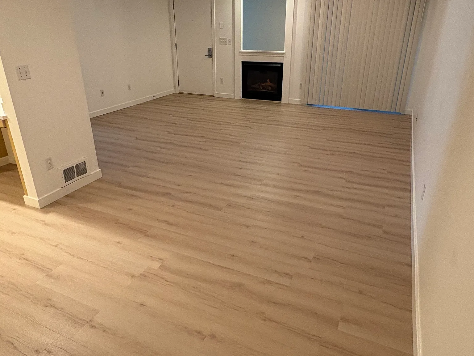 2 bed, 1024 sqft, $2,595 — Photo 4