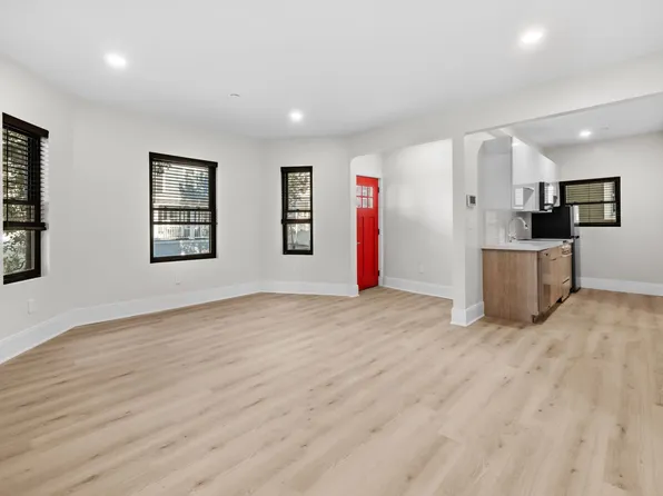 89 Malden St #202, Everett, MA 02149