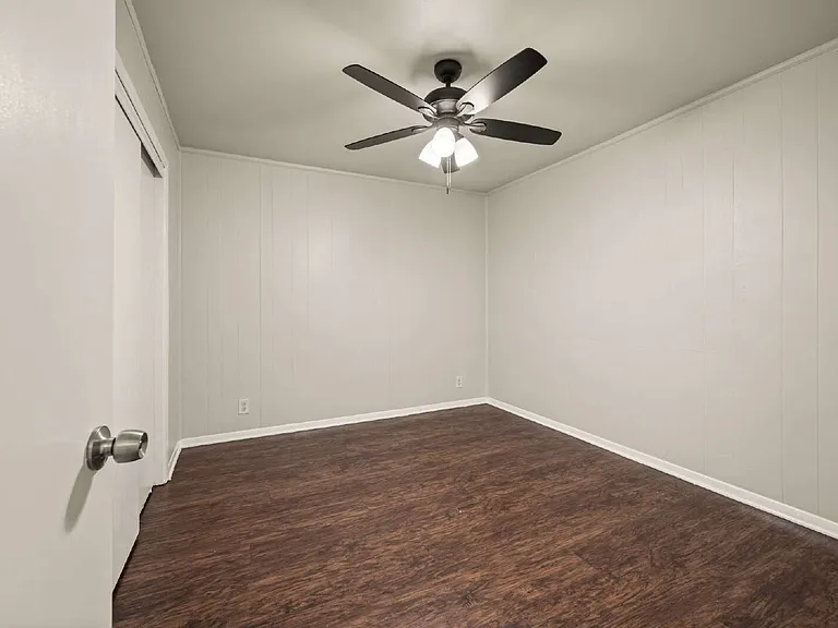 5213 Santa Rosa Dr — Photo 19