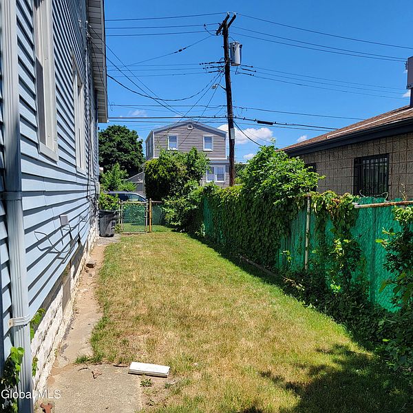 2nd image of 121-14 Merrill Street