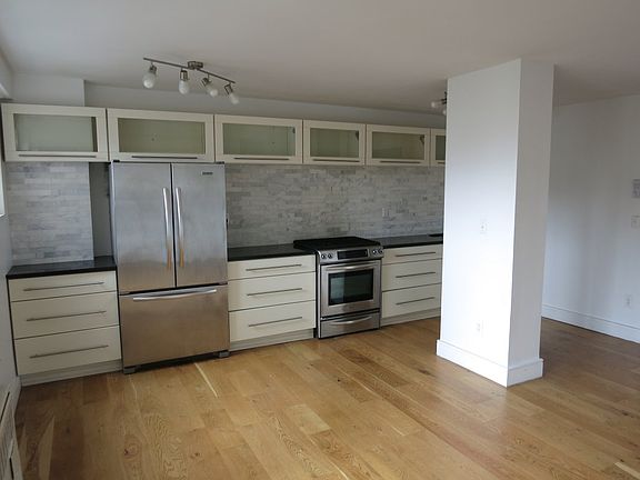 2nd image of 114 E 122nd St APT 9G