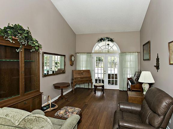 3rd image of 11991 Oldfield Point Dr