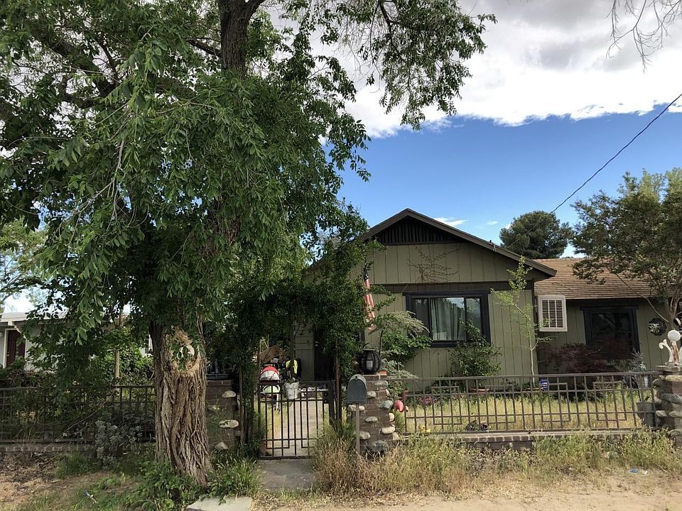 1st image of 718 E Avenue K8