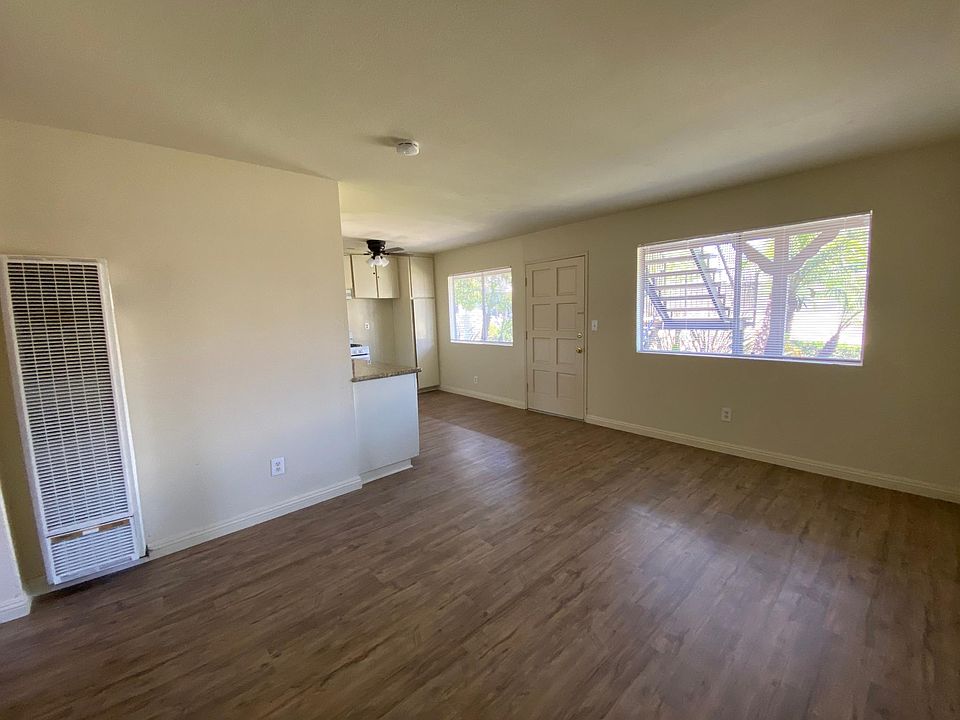 2nd image of 17622 Cameron Ln #2