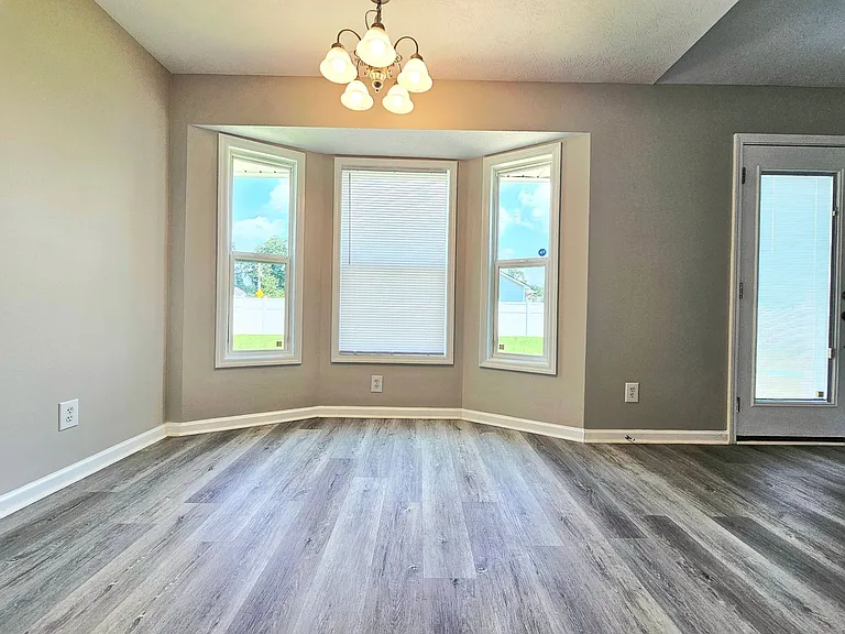 7796 Buttonwood Ave — Photo 20