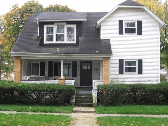 Large 3-4 bedroom home