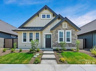 6725 W Los Flores Dr, Meridian, ID 83646