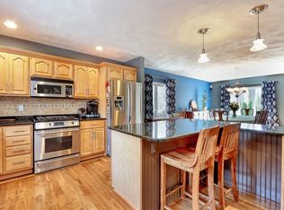 4 Alden St, North Reading, MA 01864