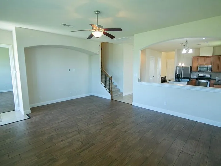 1327 Graham Trace Ln — Photo 12