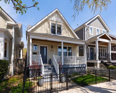 1716 W Winnemac Ave, Chicago, IL, 60640