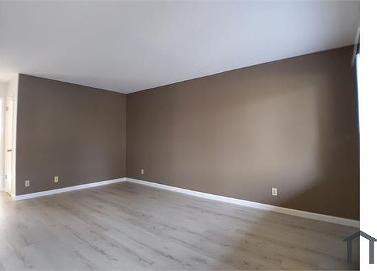 2nd image of 716 Harvard Ave APT 2