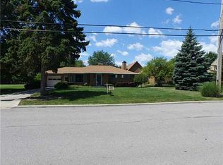 1124 Schmidlin Rd, Oregon, OH 43616