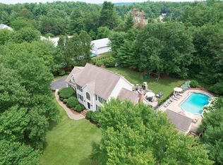 14 Sheila Ln, Franklin, MA 02038