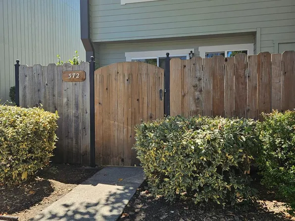 372 Harvest Lane, Santa Rosa, CA 95401