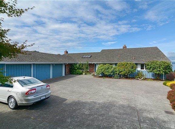 3rd image of 16757 16th Ave NW