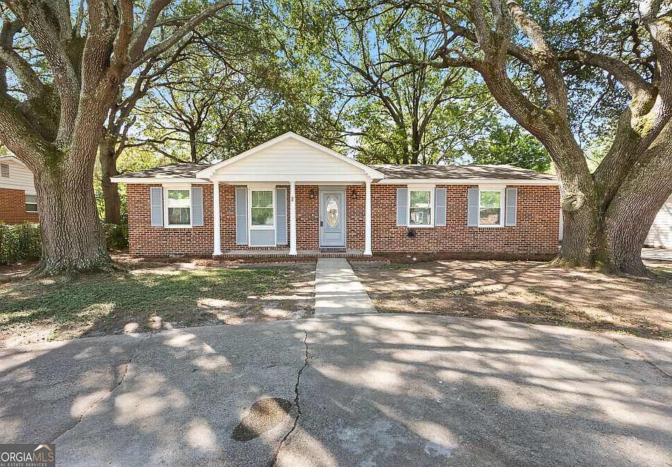 1st image of 114 Karen Dr