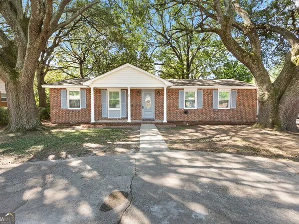114 Karen Dr, Warner Robins, GA 31088
