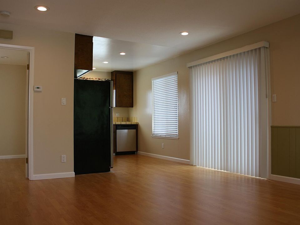 1st image of 491 La Conner Dr APT 2