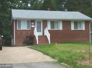 16027 Crest Dr, Woodbridge, VA 22191