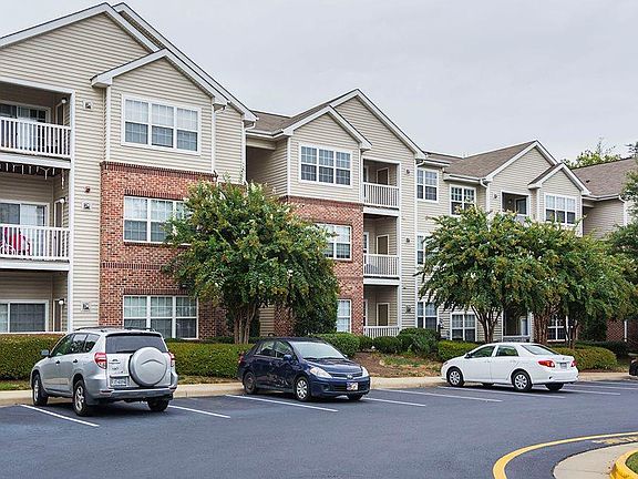 4th image of 24 Tyson Dr #302