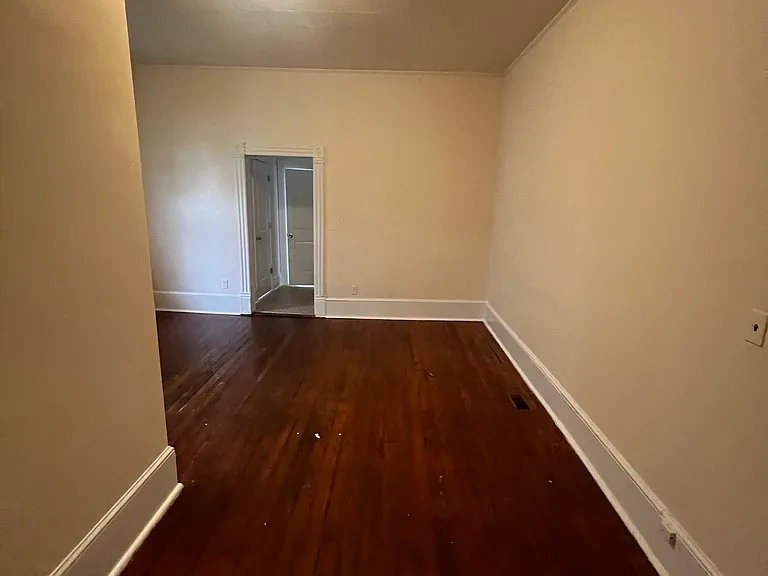 406 Highland Ave SW #2 — Photo 18