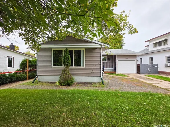 138 6th AVENUE E, Melville, SK S0A 2P0