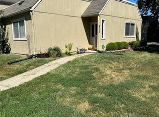 817 E 121st Ter, Kansas City, MO 64146