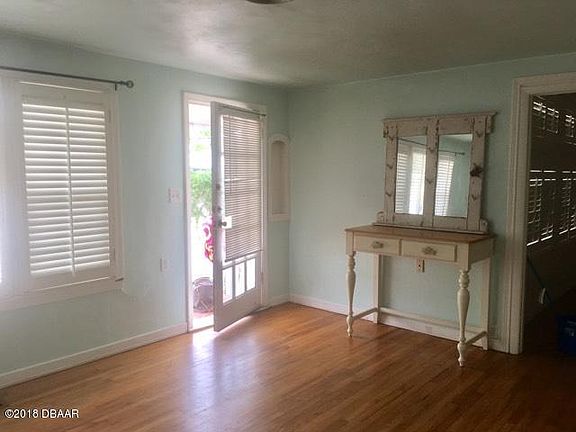 2nd image of 334 Nautilus Ave