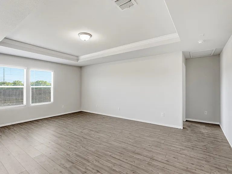 933 Dressage Dr — Photo 19