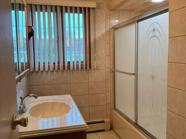 (undisclosed Address)