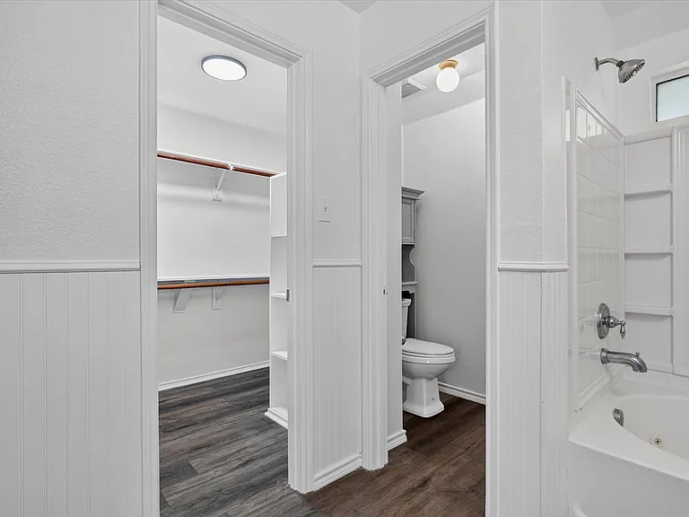 9324 Warren Dr — Photo 13