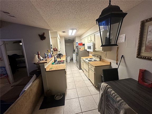 4th image of 628 San Mario Ct