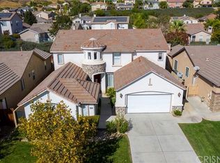 28253 Foxlane Dr, Santa Clarita, CA 91351