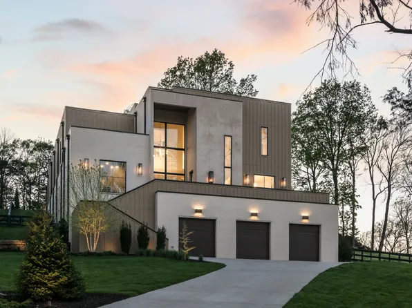 4511 Shys Hill Rd, Nashville, TN 37215
