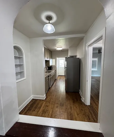 1235 S Columbia Ave — Photo 17