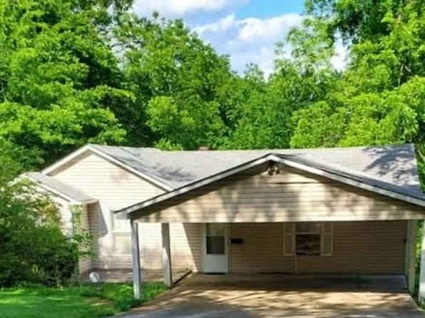 353 Hudson St, Rossville, GA 30741