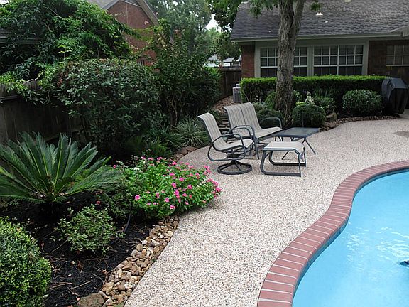 4th image of 3611 Rock Springs Dr
