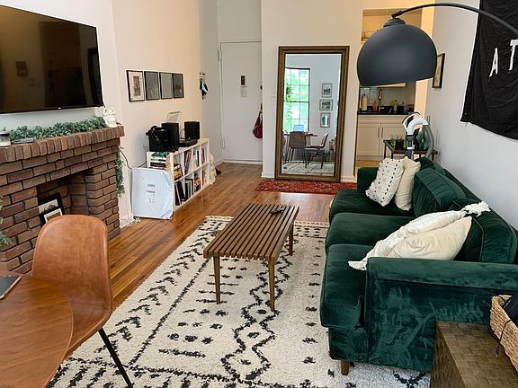 3rd image of 23 W 82nd St #3BB