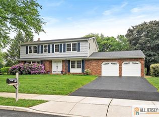 61 Hamilton Ln, Plainsboro, NJ 08536