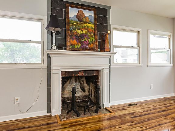 5th image of 914 Darley Dr