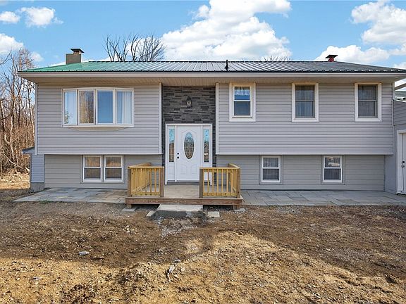 3rd image of 5058 Barrett Rd