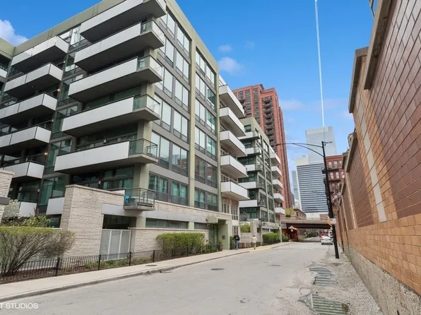 660 W Wayman St Unit 501, Chicago, IL 60661