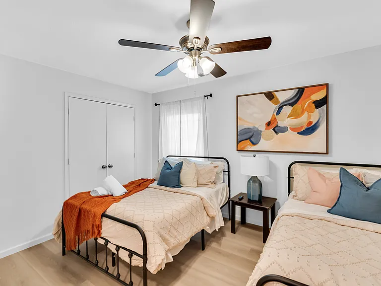 7710 Tidewater Dr — Photo 25