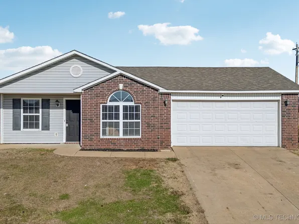 1110 W 24th St N, Claremore, OK 74017